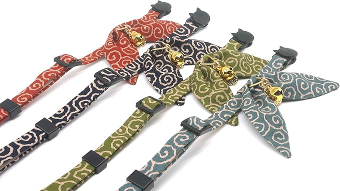 PetSoKoo Bunny Ears Cat Collar, Japan Lucky ‘開三運’ Charm. Safety Breakaway Bowtie Kitten Collar with Bell, Red