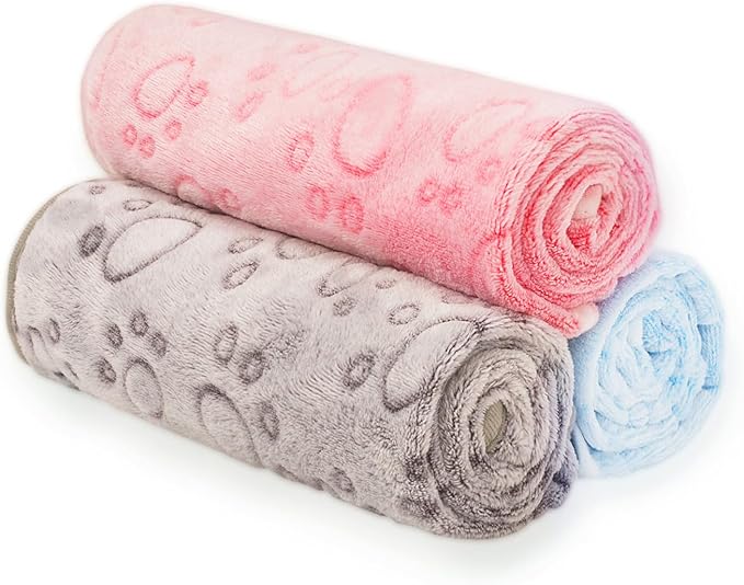 LeapSheep Pet Blankets for Dogs Cats - 3Pack Heart Pattern Super Soft Fluffy Dog Blankets for Small Medium Large Doggy Kitten (Light, Small)